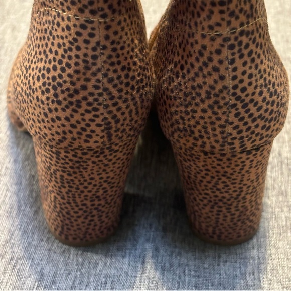 Jessica Simpson Hendria Faux Suede Pointed Toe Ankle Boots - Picture 5 of 8